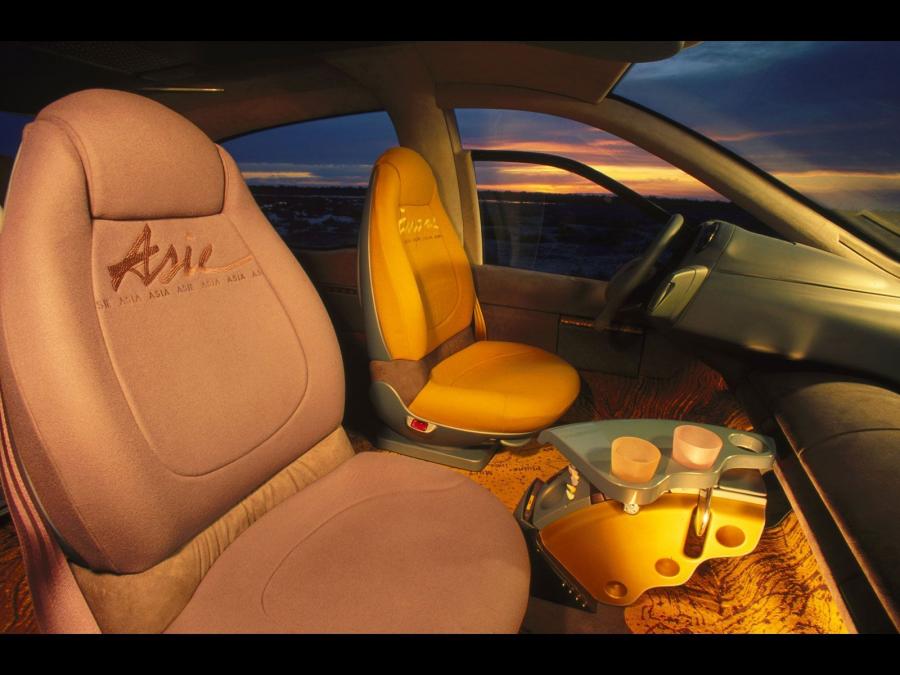  Renault Scenic Concept 1991 года  (фото 2 из 3)